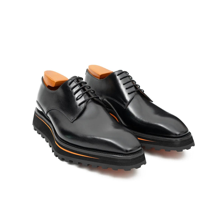 DV DIVINCH men’s shoes, handcrafted leather shoes, calfskin footwear, men’s designer shoes, leather dress shoes, brogue shoes, Derby shoes, Oxford shoes, monk strap shoes, Chelsea boots, lug sole footwear