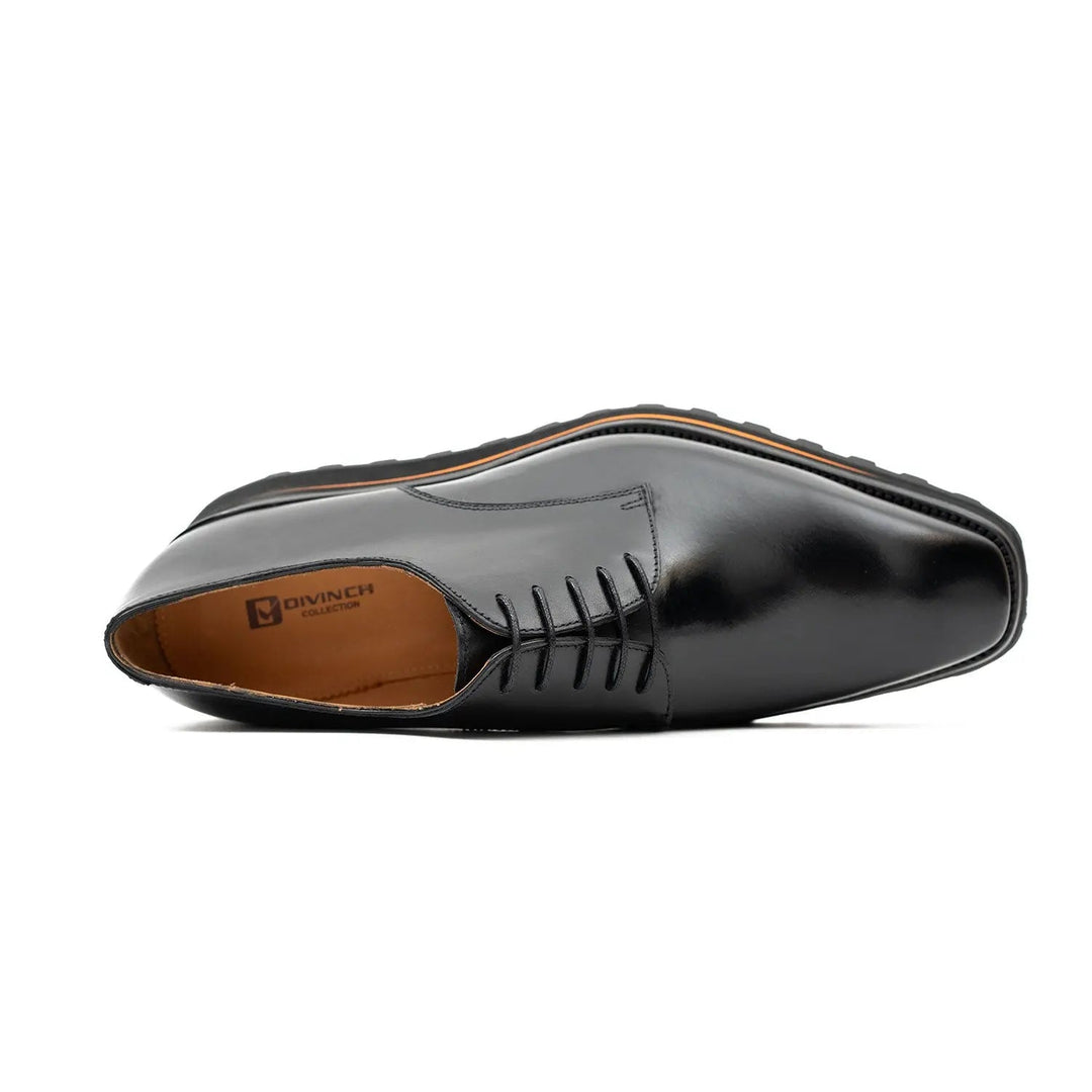DV DIVINCH men’s shoes, handcrafted leather shoes, calfskin footwear, men’s designer shoes, leather dress shoes, brogue shoes, Derby shoes, Oxford shoes, monk strap shoes, Chelsea boots, lug sole footwear