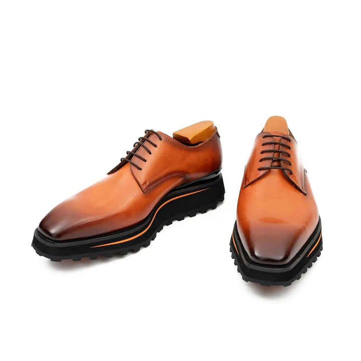 Calf leather business dress derby shoes Brown by DV DIVINCH, handcrafted leather, with a rubber lug sole and pointed toe.