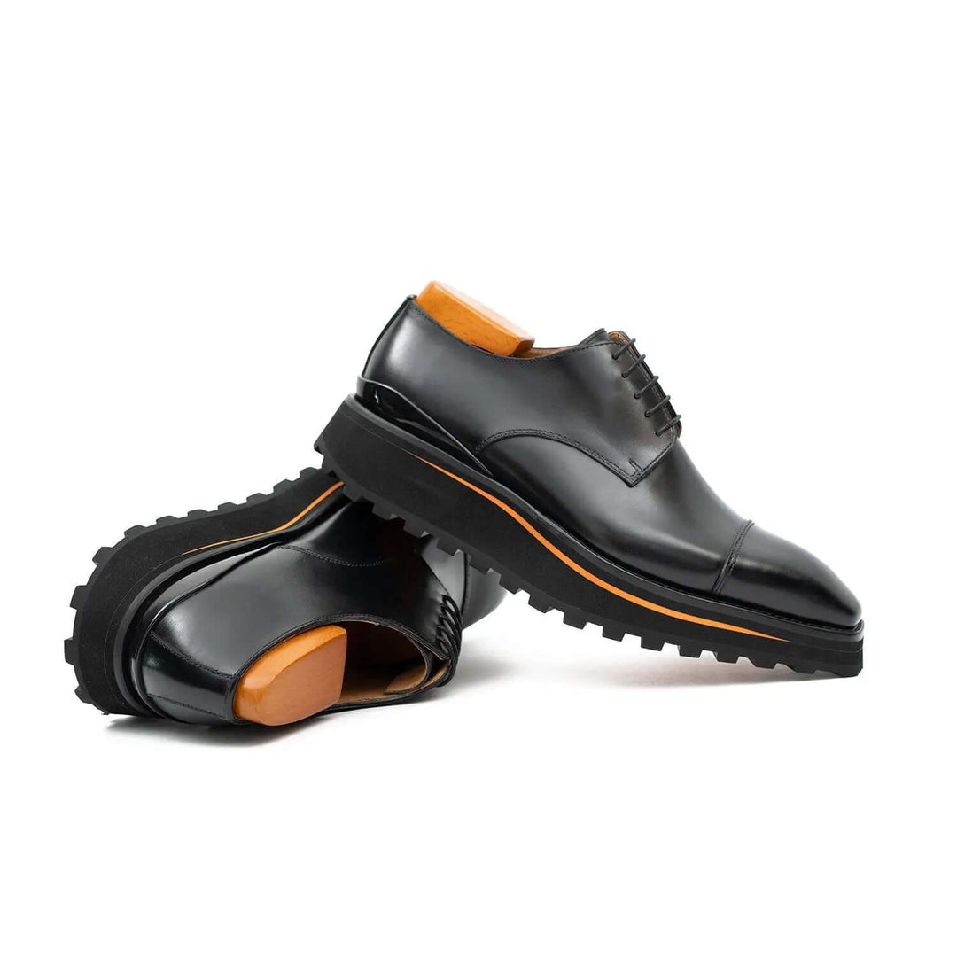 Calf leather dress three quarters derby shoes Black by DV DIVINCH with lug sole and handcrafted details.