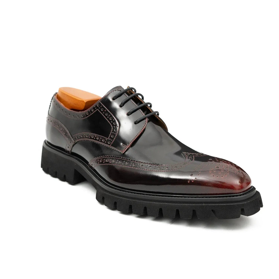 DV DIVINCH men’s shoes, handcrafted leather shoes, calfskin footwear, men’s designer shoes, leather dress shoes, brogue shoes, Derby shoes, Oxford shoes, monk strap shoes, Chelsea boots, lug sole footwear