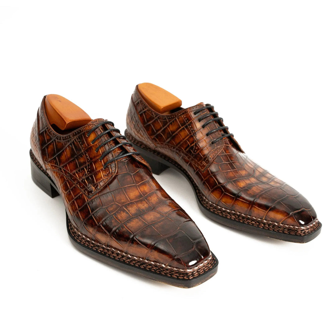 DV DIVINCH men’s shoes, handcrafted leather shoes, calfskin footwear, men’s designer shoes, leather dress shoes, brogue shoes, Derby shoes, Oxford shoes, monk strap shoes, Chelsea boots, lug sole footwear