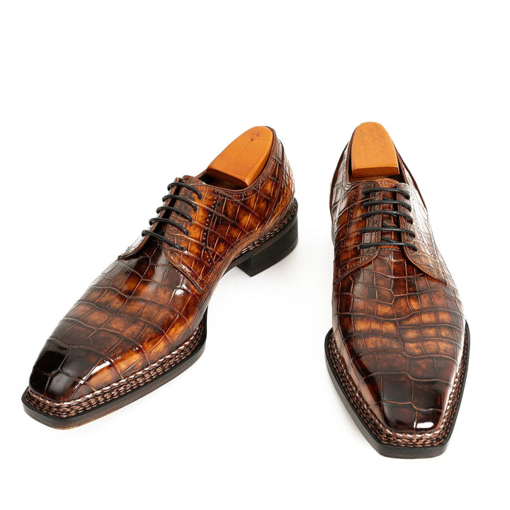 DV DIVINCH men’s shoes, handcrafted leather shoes, calfskin footwear, men’s designer shoes, leather dress shoes, brogue shoes, Derby shoes, Oxford shoes, monk strap shoes, Chelsea boots, lug sole footwear