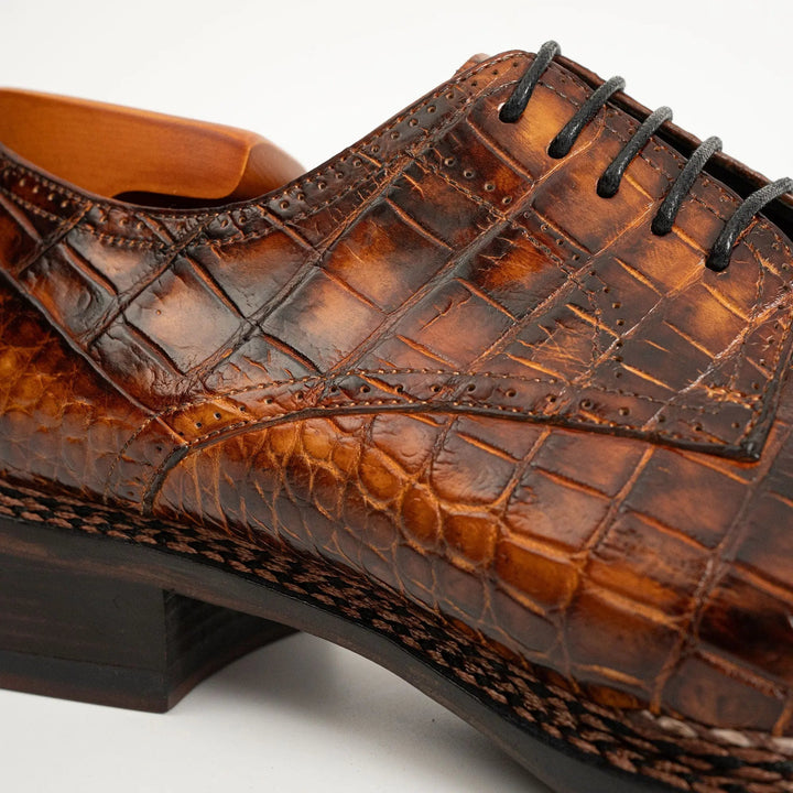 DV DIVINCH men’s shoes, handcrafted leather shoes, calfskin footwear, men’s designer shoes, leather dress shoes, brogue shoes, Derby shoes, Oxford shoes, monk strap shoes, Chelsea boots, lug sole footwear