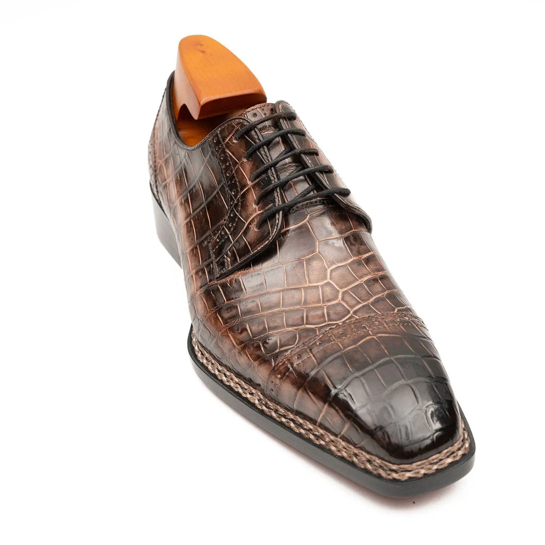 DV DIVINCH men’s shoes, handcrafted leather shoes, calfskin footwear, men’s designer shoes, leather dress shoes, brogue shoes, Derby shoes, Oxford shoes, monk strap shoes, Chelsea boots, lug sole footwear