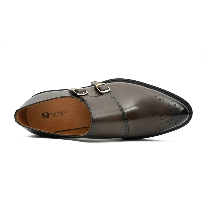 DV DIVINCH men’s shoes, handcrafted leather shoes, calfskin footwear, men’s designer shoes, leather dress shoes, brogue shoes, Derby shoes, Oxford shoes, monk strap shoes, Chelsea boots, lug sole footwear
