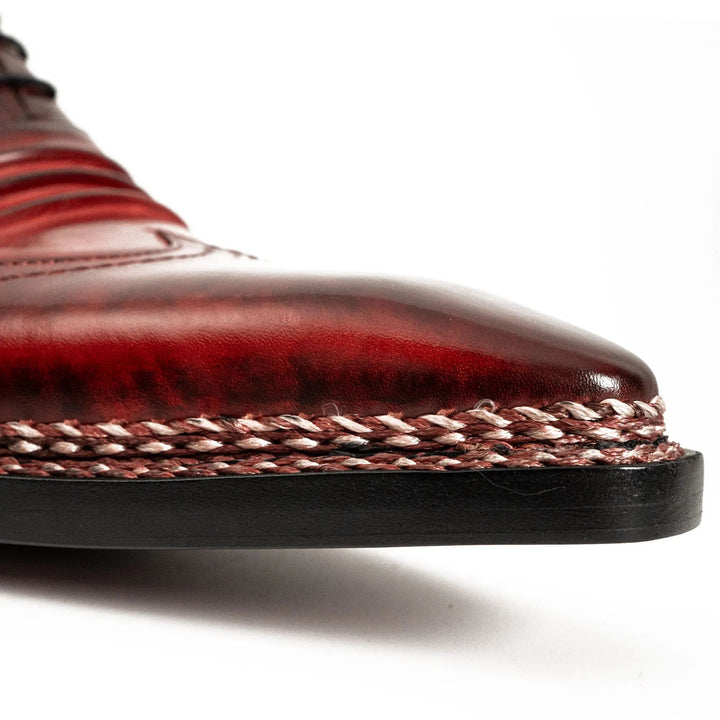 DV DIVINCH men’s shoes, handcrafted leather shoes, calfskin footwear, men’s designer shoes, leather dress shoes, brogue shoes, Derby shoes, Oxford shoes, monk strap shoes, Chelsea boots, lug sole footwear