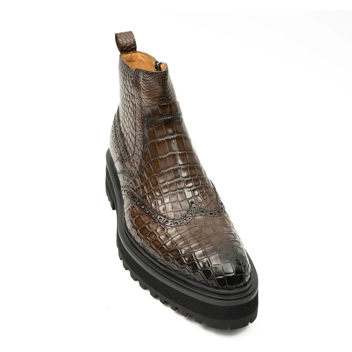 DV DIVINCH men’s shoes, handcrafted leather shoes, calfskin footwear, men’s designer shoes, leather dress shoes, brogue shoes, Derby shoes, Oxford shoes, monk strap shoes, Chelsea boots, lug sole footwear