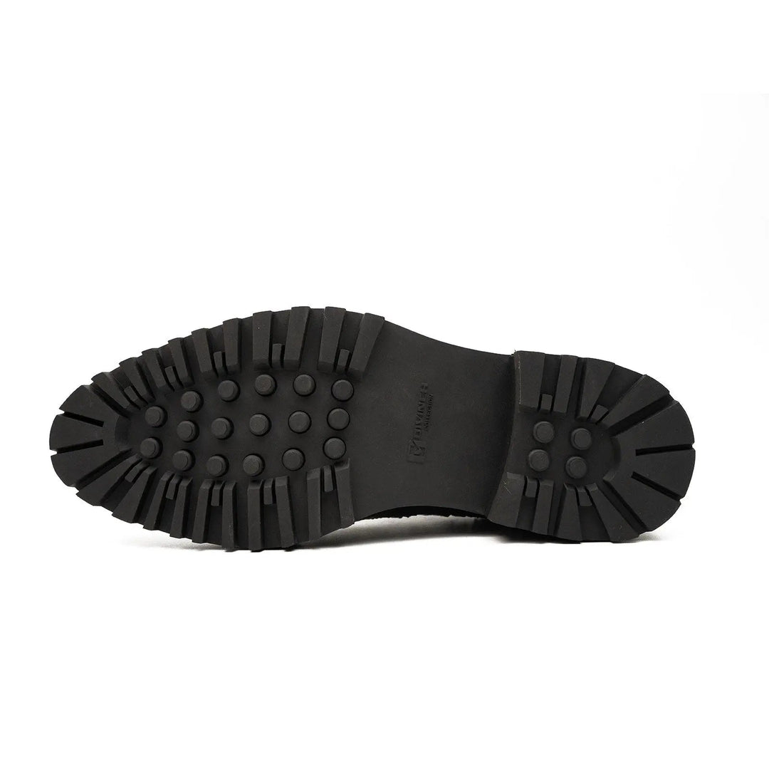 DV DIVINCH men’s shoes, handcrafted leather shoes, calfskin footwear, men’s designer shoes, leather dress shoes, brogue shoes, Derby shoes, Oxford shoes, monk strap shoes, Chelsea boots, lug sole footwear