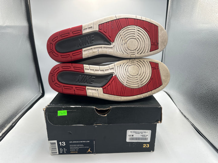 PRE OWNED Air Jordan Retro 2  "Chicago" low