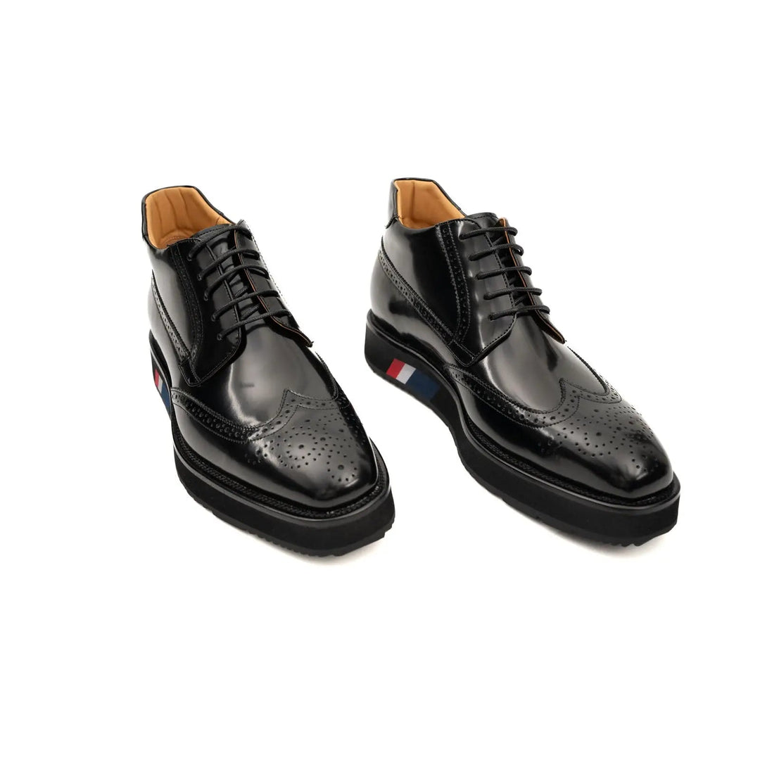 DV DIVINCH men’s shoes, handcrafted leather shoes, calfskin footwear, men’s designer shoes, leather dress shoes, brogue shoes, Derby shoes, Oxford shoes, monk strap shoes, Chelsea boots, lug sole footwear