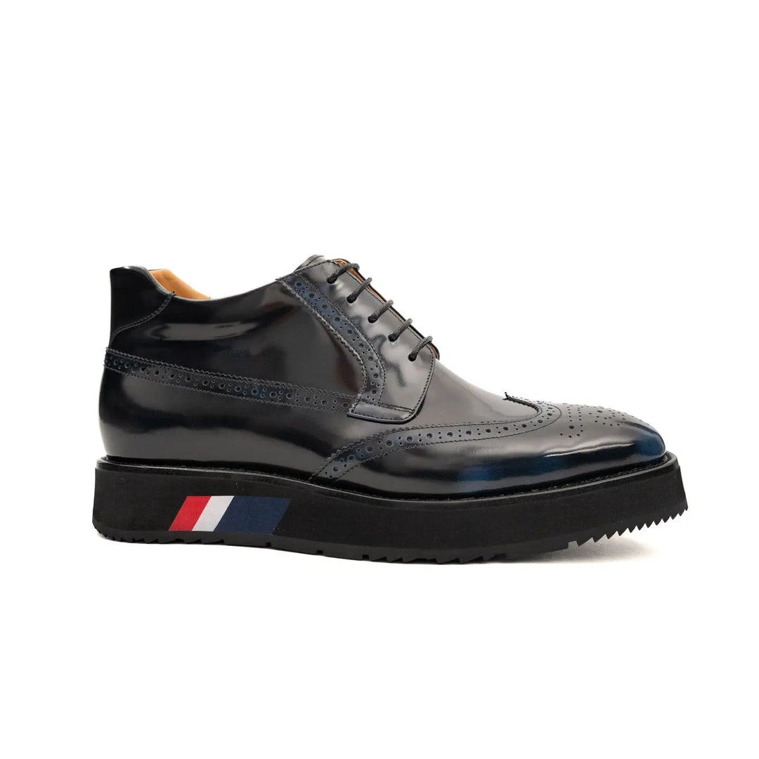 DV DIVINCH men’s shoes, handcrafted leather shoes, calfskin footwear, men’s designer shoes, leather dress shoes, brogue shoes, Derby shoes, Oxford shoes, monk strap shoes, Chelsea boots, lug sole footwear