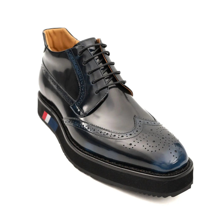 DV DIVINCH men’s shoes, handcrafted leather shoes, calfskin footwear, men’s designer shoes, leather dress shoes, brogue shoes, Derby shoes, Oxford shoes, monk strap shoes, Chelsea boots, lug sole footwear