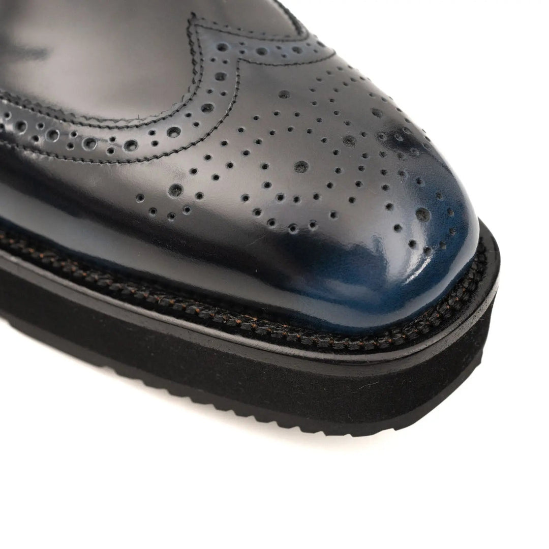 DV DIVINCH men’s shoes, handcrafted leather shoes, calfskin footwear, men’s designer shoes, leather dress shoes, brogue shoes, Derby shoes, Oxford shoes, monk strap shoes, Chelsea boots, lug sole footwear
