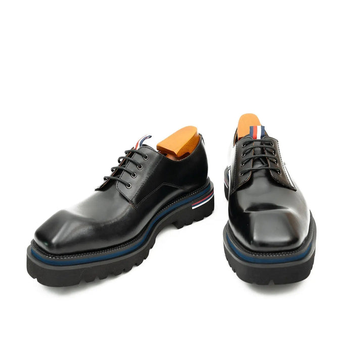 DV DIVINCH men’s shoes, handcrafted leather shoes, calfskin footwear, men’s designer shoes, leather dress shoes, brogue shoes, Derby shoes, Oxford shoes, monk strap shoes, Chelsea boots, lug sole footwear