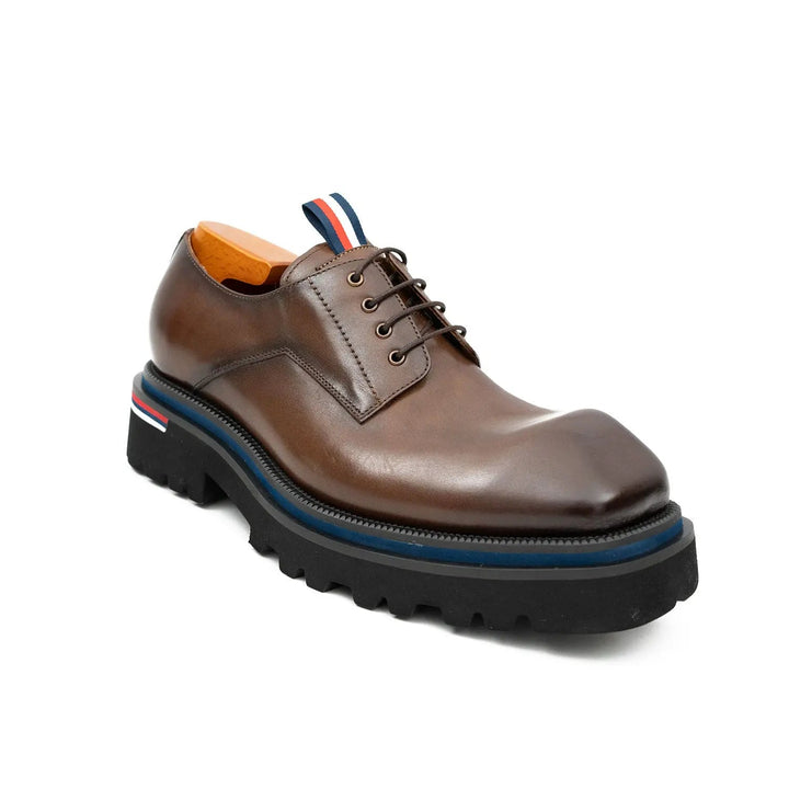 DV DIVINCH men’s shoes, handcrafted leather shoes, calfskin footwear, men’s designer shoes, leather dress shoes, brogue shoes, Derby shoes, Oxford shoes, monk strap shoes, Chelsea boots, lug sole footwear