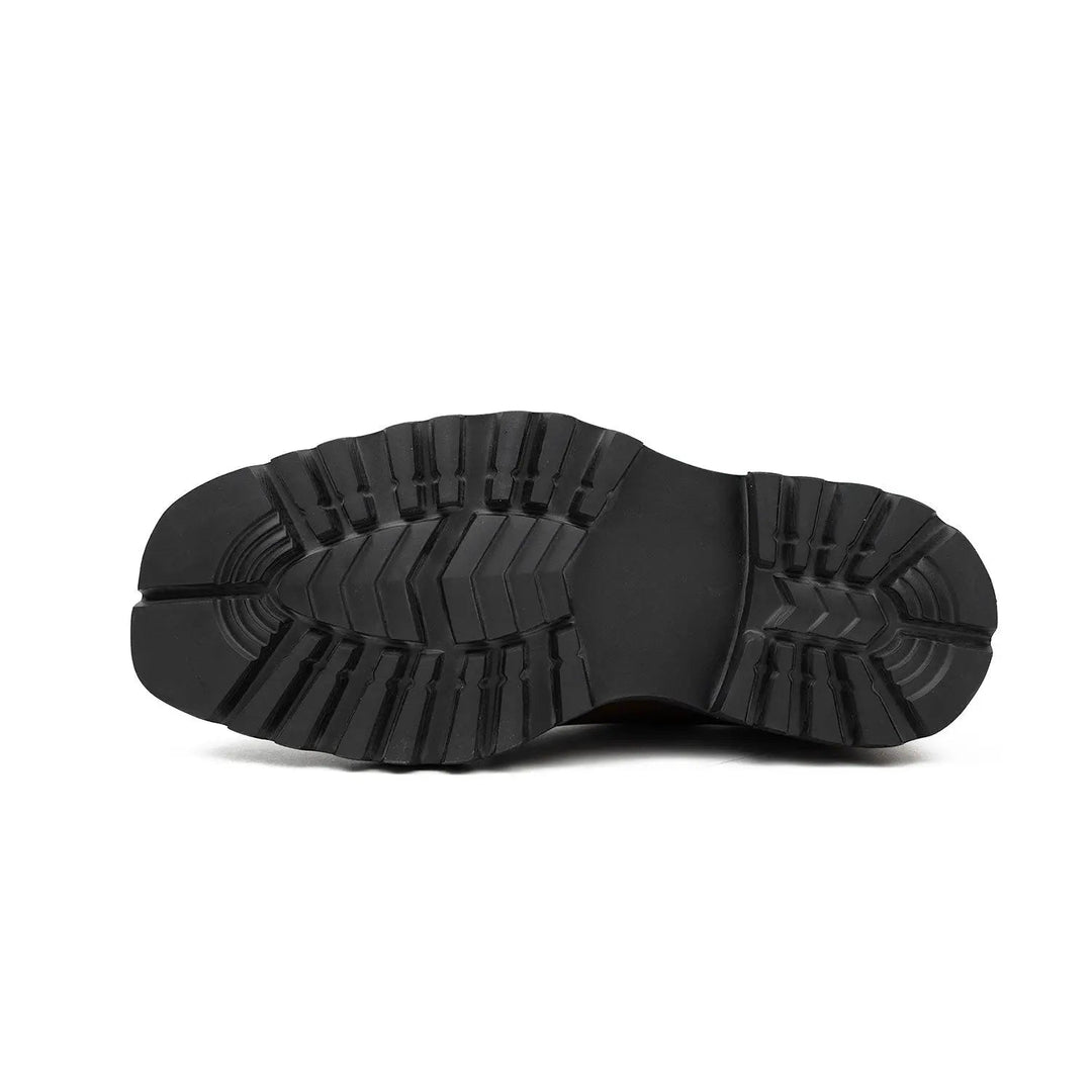DV DIVINCH men’s shoes, handcrafted leather shoes, calfskin footwear, men’s designer shoes, leather dress shoes, brogue shoes, Derby shoes, Oxford shoes, monk strap shoes, Chelsea boots, lug sole footwear