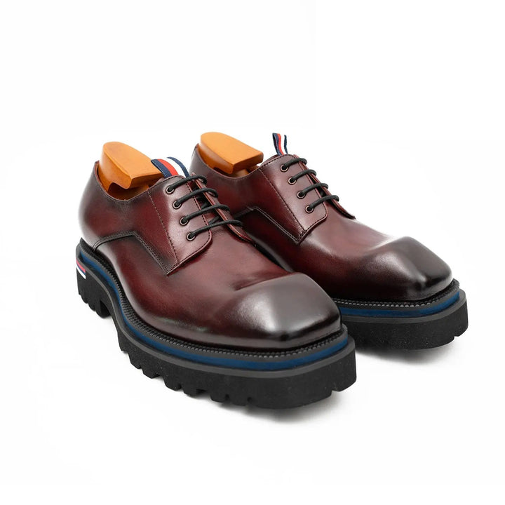 DV DIVINCH men’s shoes, handcrafted leather shoes, calfskin footwear, men’s designer shoes, leather dress shoes, brogue shoes, Derby shoes, Oxford shoes, monk strap shoes, Chelsea boots, lug sole footwear