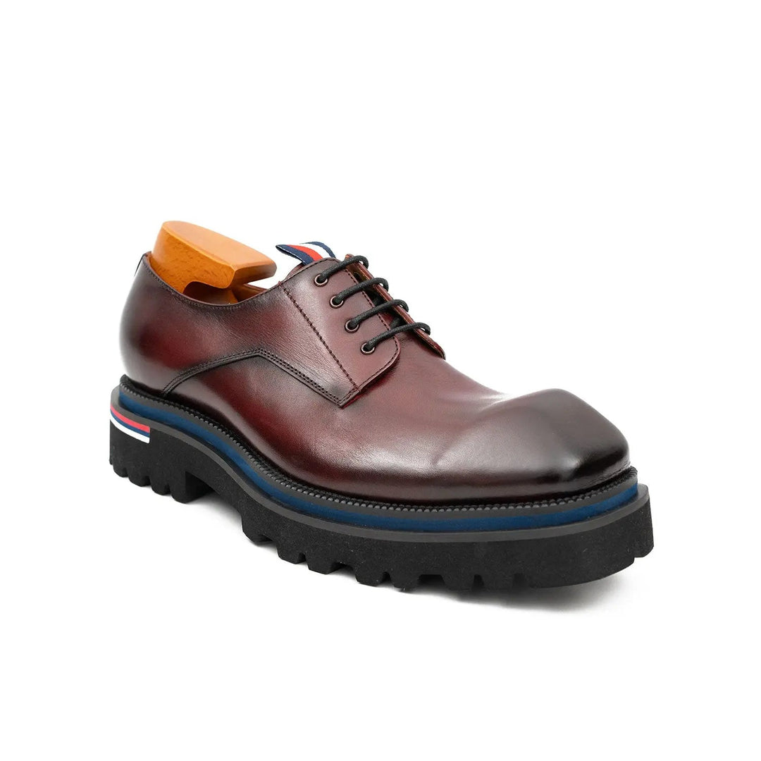 DV DIVINCH men’s shoes, handcrafted leather shoes, calfskin footwear, men’s designer shoes, leather dress shoes, brogue shoes, Derby shoes, Oxford shoes, monk strap shoes, Chelsea boots, lug sole footwear