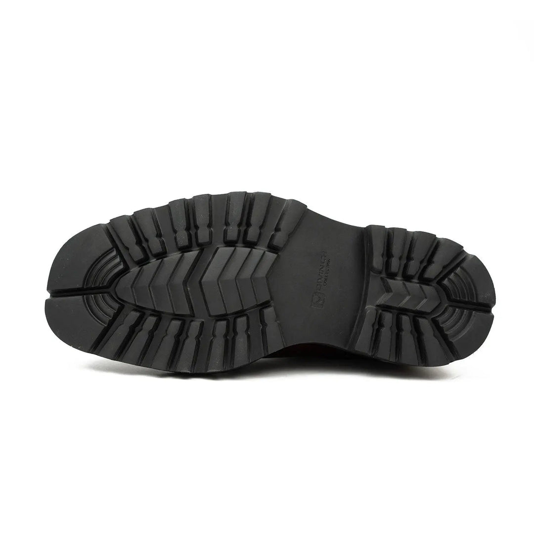 DV DIVINCH men’s shoes, handcrafted leather shoes, calfskin footwear, men’s designer shoes, leather dress shoes, brogue shoes, Derby shoes, Oxford shoes, monk strap shoes, Chelsea boots, lug sole footwear