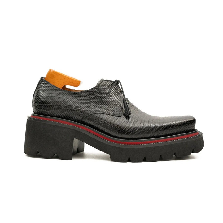 DV DIVINCH men’s shoes, handcrafted leather shoes, calfskin footwear, men’s designer shoes, leather dress shoes, brogue shoes, Derby shoes, Oxford shoes, monk strap shoes, Chelsea boots, lug sole footwear