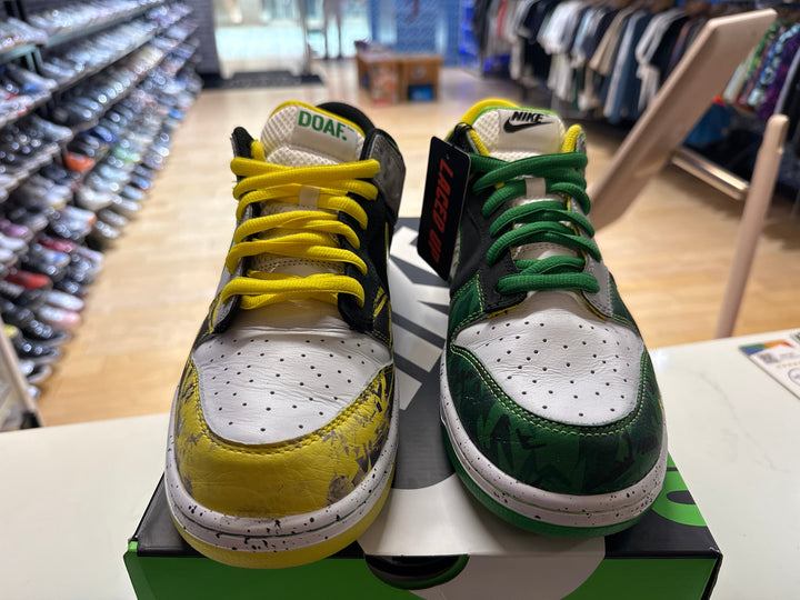 PRE OWNED  Nike Dunk Low What the Duck Away University of Oregon PE