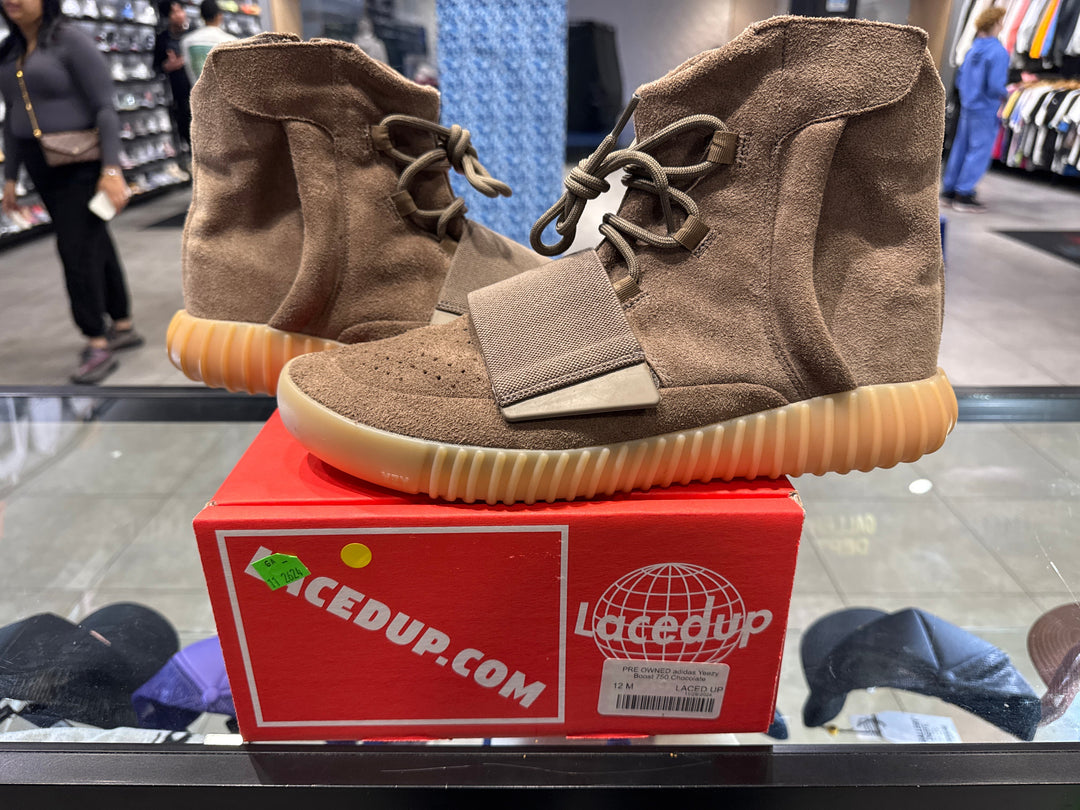 PRE OWNED adidas Yeezy Boost 750 Chocolate