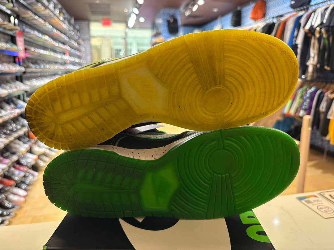 PRE OWNED  Nike Dunk Low What the Duck Away University of Oregon PE