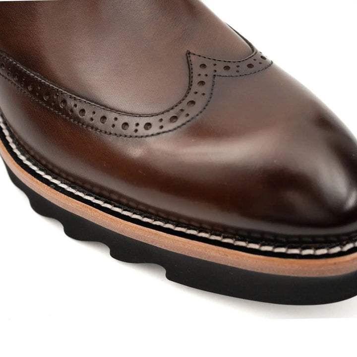 DV DIVINCH men’s shoes, handcrafted leather shoes, calfskin footwear, men’s designer shoes, leather dress shoes, brogue shoes, Derby shoes, Oxford shoes, monk strap shoes, Chelsea boots, lug sole footwear