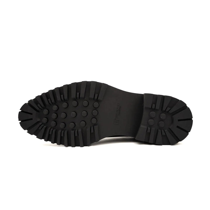 DV DIVINCH men’s shoes, handcrafted leather shoes, calfskin footwear, men’s designer shoes, leather dress shoes, brogue shoes, Derby shoes, Oxford shoes, monk strap shoes, Chelsea boots, lug sole footwear