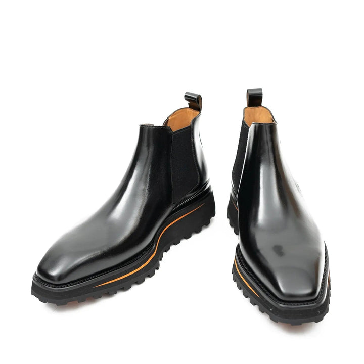DV DIVINCH men’s shoes, handcrafted leather shoes, calfskin footwear, men’s designer shoes, leather dress shoes, brogue shoes, Derby shoes, Oxford shoes, monk strap shoes, Chelsea boots, lug sole footwear