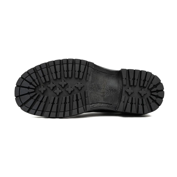 DV DIVINCH men’s shoes, handcrafted leather shoes, calfskin footwear, men’s designer shoes, leather dress shoes, brogue shoes, Derby shoes, Oxford shoes, monk strap shoes, Chelsea boots, lug sole footwear