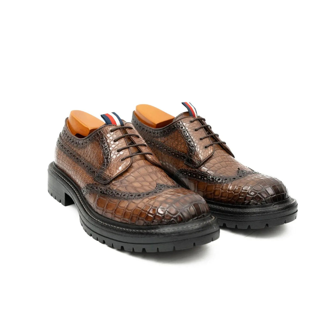 DV DIVINCH men’s shoes, handcrafted leather shoes, calfskin footwear, men’s designer shoes, leather dress shoes, brogue shoes, Derby shoes, Oxford shoes, monk strap shoes, Chelsea boots, lug sole footwear