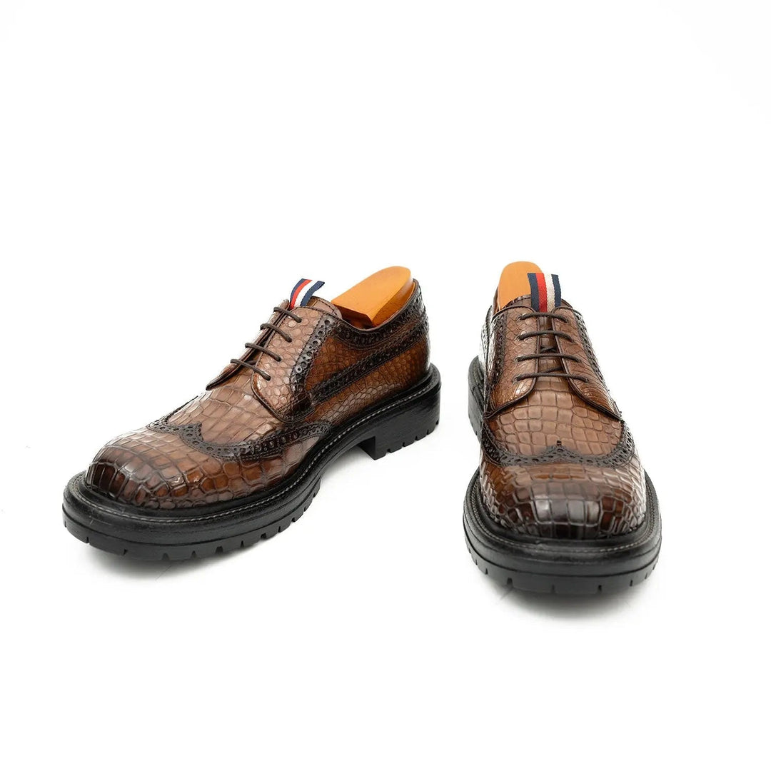 DV DIVINCH men’s shoes, handcrafted leather shoes, calfskin footwear, men’s designer shoes, leather dress shoes, brogue shoes, Derby shoes, Oxford shoes, monk strap shoes, Chelsea boots, lug sole footwear