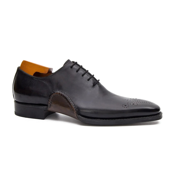 DV DIVINCH men’s shoes, handcrafted leather shoes, calfskin footwear, men’s designer shoes, leather dress shoes, brogue shoes, Derby shoes, Oxford shoes, monk strap shoes, Chelsea boots, lug sole footwear