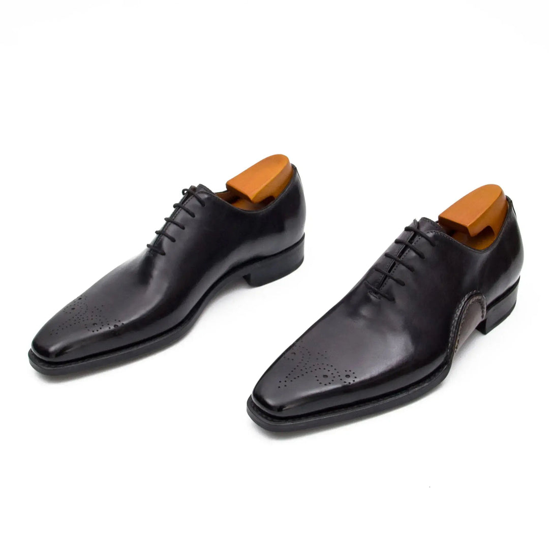 DV DIVINCH men’s shoes, handcrafted leather shoes, calfskin footwear, men’s designer shoes, leather dress shoes, brogue shoes, Derby shoes, Oxford shoes, monk strap shoes, Chelsea boots, lug sole footwear