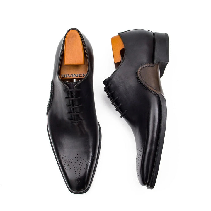 DV DIVINCH men’s shoes, handcrafted leather shoes, calfskin footwear, men’s designer shoes, leather dress shoes, brogue shoes, Derby shoes, Oxford shoes, monk strap shoes, Chelsea boots, lug sole footwear