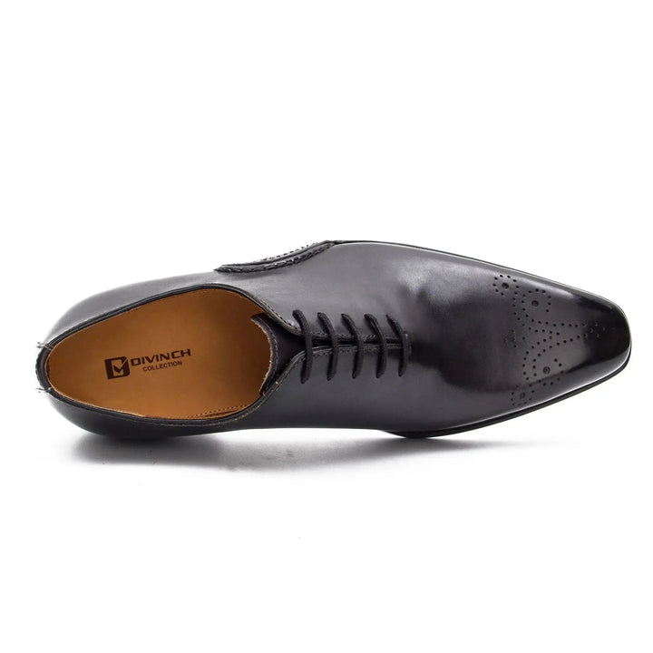 DV DIVINCH men’s shoes, handcrafted leather shoes, calfskin footwear, men’s designer shoes, leather dress shoes, brogue shoes, Derby shoes, Oxford shoes, monk strap shoes, Chelsea boots, lug sole footwear