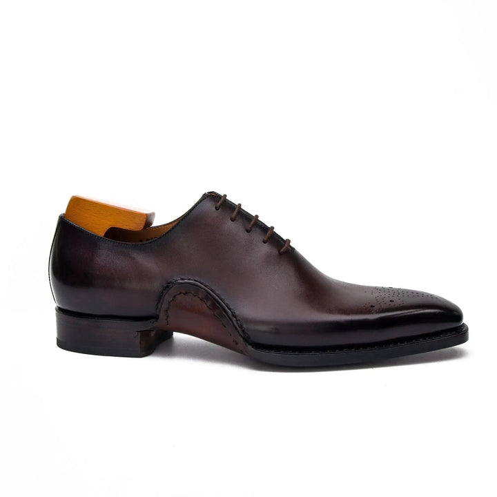 DV DIVINCH men’s shoes, handcrafted leather shoes, calfskin footwear, men’s designer shoes, leather dress shoes, brogue shoes, Derby shoes, Oxford shoes, monk strap shoes, Chelsea boots, lug sole footwear