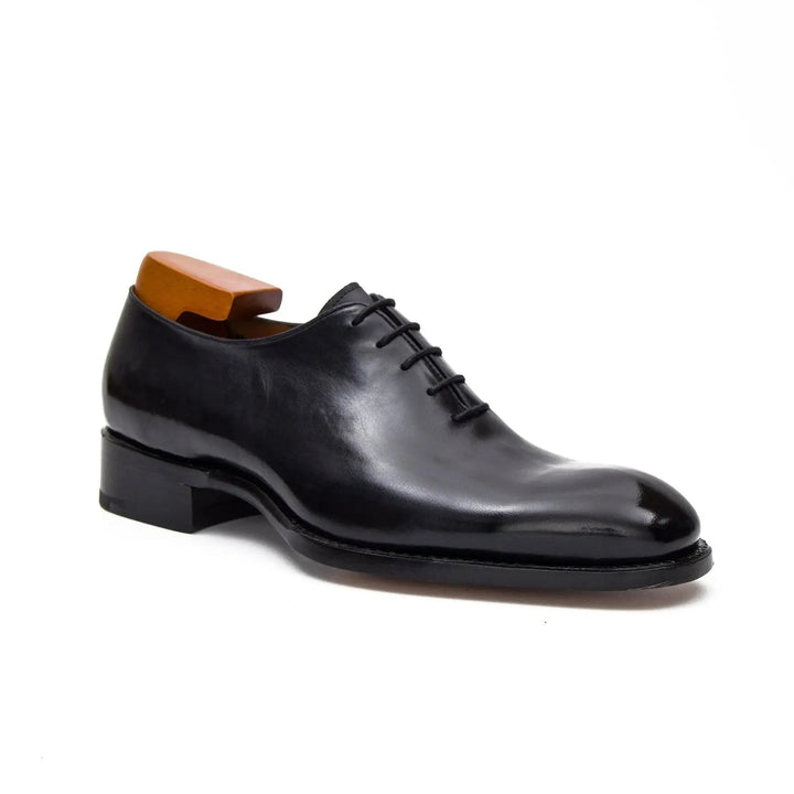 DV DIVINCH men’s shoes, handcrafted leather shoes, calfskin footwear, men’s designer shoes, leather dress shoes, brogue shoes, Derby shoes, Oxford shoes, monk strap shoes, Chelsea boots, lug sole footwear