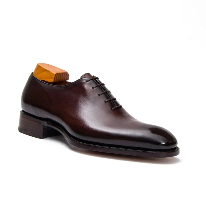 DV DIVINCH men’s shoes, handcrafted leather shoes, calfskin footwear, men’s designer shoes, leather dress shoes, brogue shoes, Derby shoes, Oxford shoes, monk strap shoes, Chelsea boots, lug sole footwear