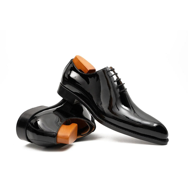 DV DIVINCH men’s shoes, handcrafted leather shoes, calfskin footwear, men’s designer shoes, leather dress shoes, brogue shoes, Derby shoes, Oxford shoes, monk strap shoes, Chelsea boots, lug sole footwear