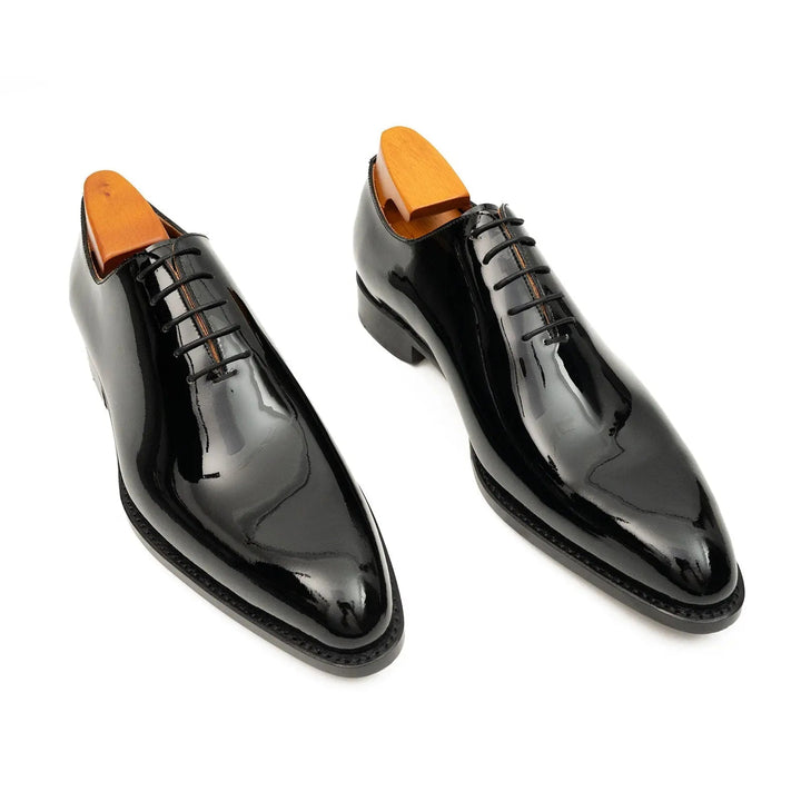 DV DIVINCH men’s shoes, handcrafted leather shoes, calfskin footwear, men’s designer shoes, leather dress shoes, brogue shoes, Derby shoes, Oxford shoes, monk strap shoes, Chelsea boots, lug sole footwear