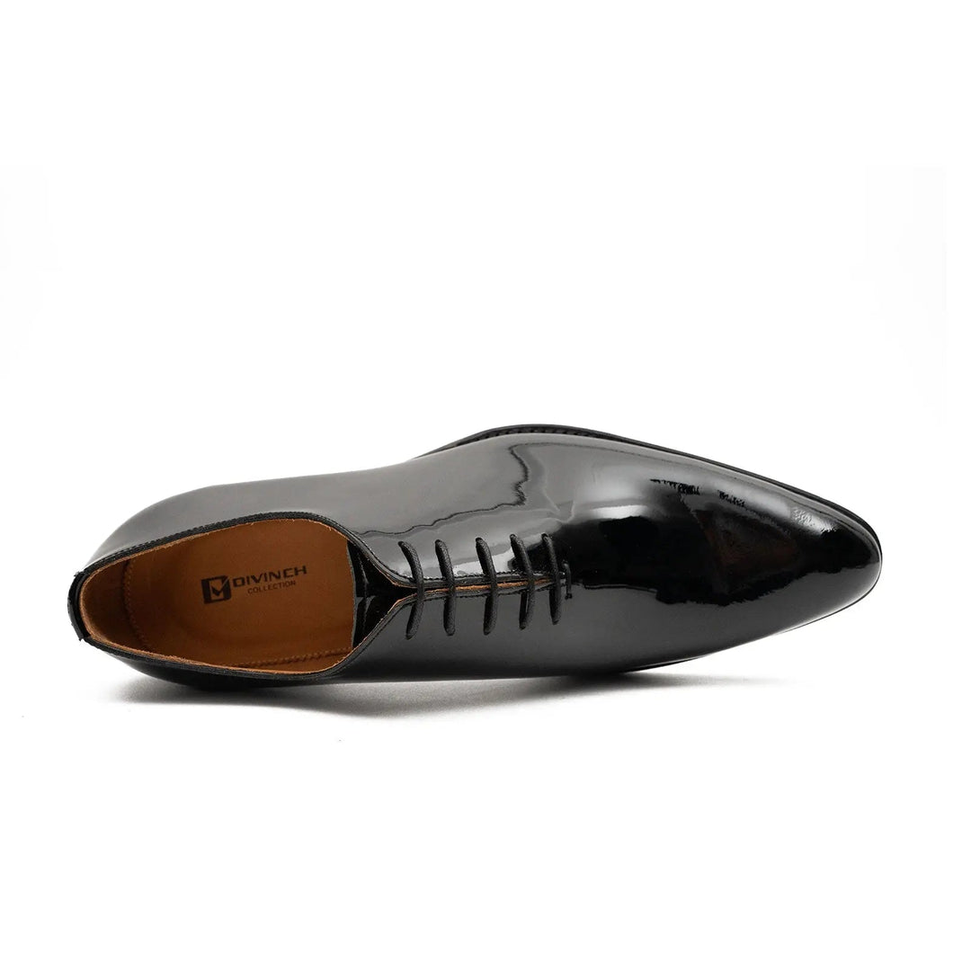 DV DIVINCH men’s shoes, handcrafted leather shoes, calfskin footwear, men’s designer shoes, leather dress shoes, brogue shoes, Derby shoes, Oxford shoes, monk strap shoes, Chelsea boots, lug sole footwear