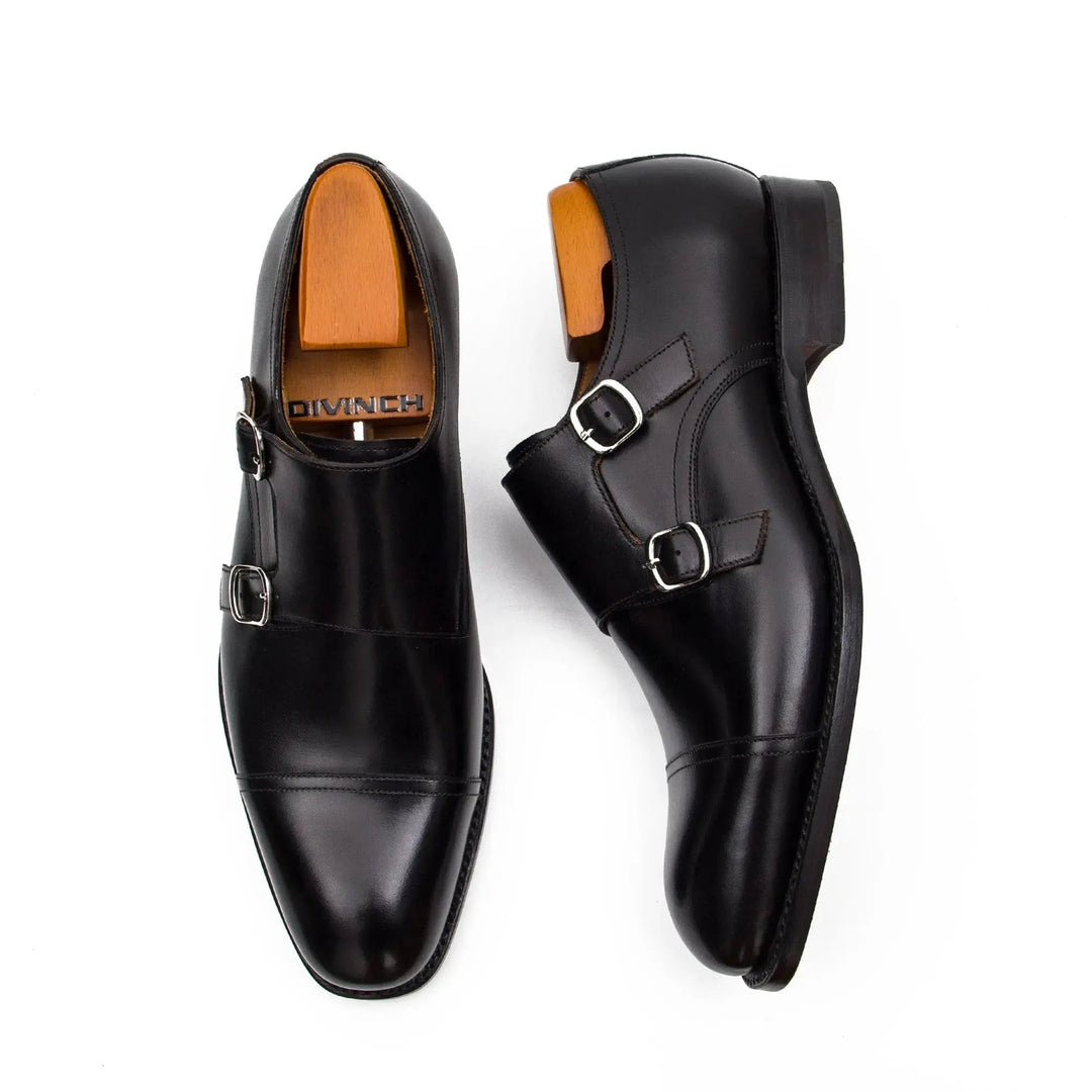 DV DIVINCH men’s shoes, handcrafted leather shoes, calfskin footwear, men’s designer shoes, leather dress shoes, brogue shoes, Derby shoes, Oxford shoes, monk strap shoes, Chelsea boots, lug sole footwear
