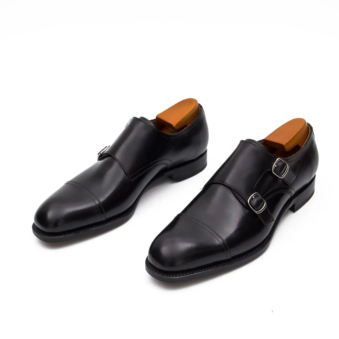 DV DIVINCH men’s shoes, handcrafted leather shoes, calfskin footwear, men’s designer shoes, leather dress shoes, brogue shoes, Derby shoes, Oxford shoes, monk strap shoes, Chelsea boots, lug sole footwear