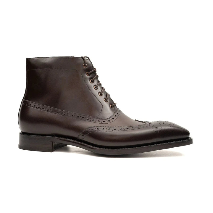 DV DIVINCH men’s shoes, handcrafted leather shoes, calfskin footwear, men’s designer shoes, leather dress shoes, brogue shoes, Derby shoes, Oxford shoes, monk strap shoes, Chelsea boots, lug sole footwear