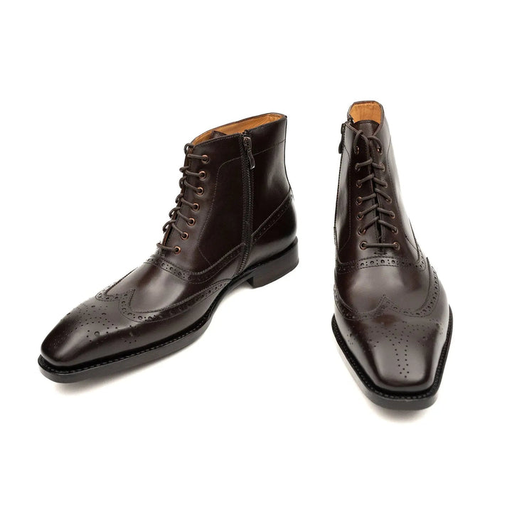 DV DIVINCH men’s shoes, handcrafted leather shoes, calfskin footwear, men’s designer shoes, leather dress shoes, brogue shoes, Derby shoes, Oxford shoes, monk strap shoes, Chelsea boots, lug sole footwear