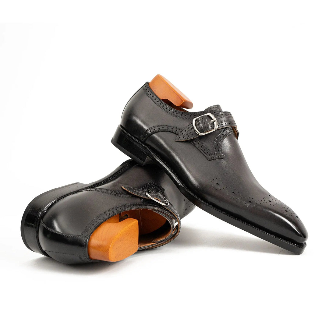 DV DIVINCH men’s shoes, handcrafted leather shoes, calfskin footwear, men’s designer shoes, leather dress shoes, brogue shoes, Derby shoes, Oxford shoes, monk strap shoes, Chelsea boots, lug sole footwear