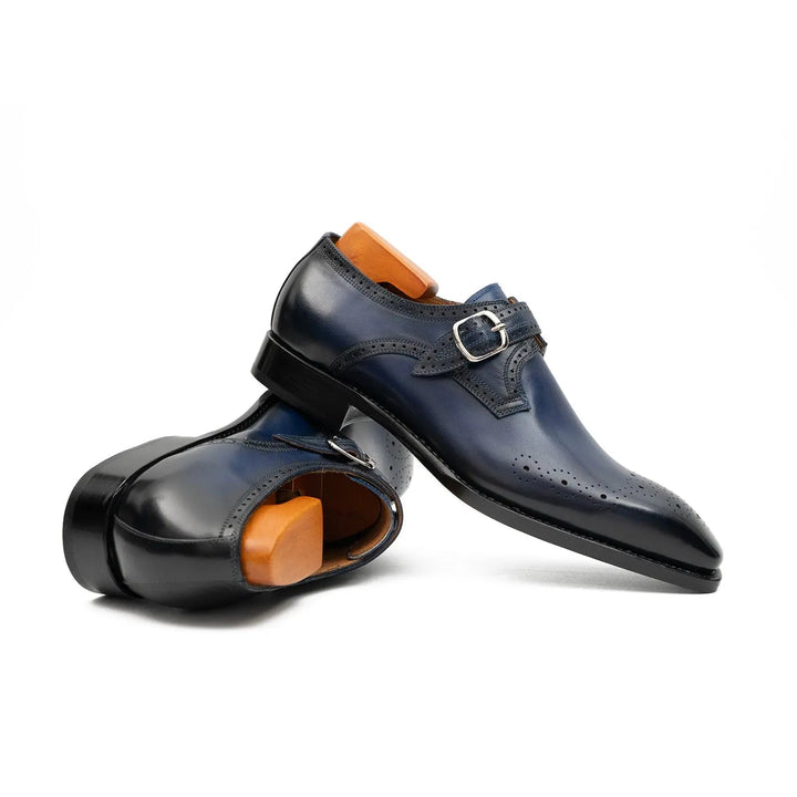 DV DIVINCH men’s shoes, handcrafted leather shoes, calfskin footwear, men’s designer shoes, leather dress shoes, brogue shoes, Derby shoes, Oxford shoes, monk strap shoes, Chelsea boots, lug sole footwear